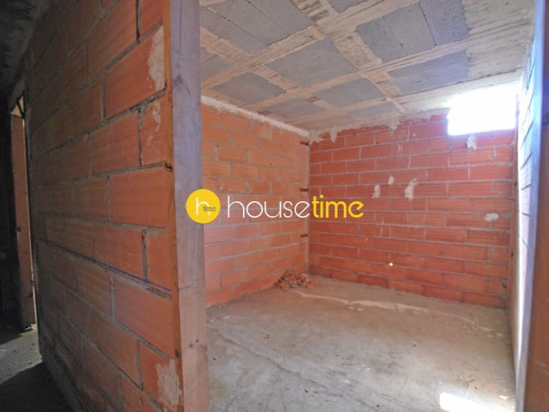 Chalet de 4 habitaciones en Alella en venta con garaje - 475.000 € (Ref: 9458626)