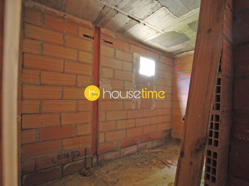 Chalet de 4 habitaciones en Alella en venta con garaje - 475.000 € (Ref: 9458626)