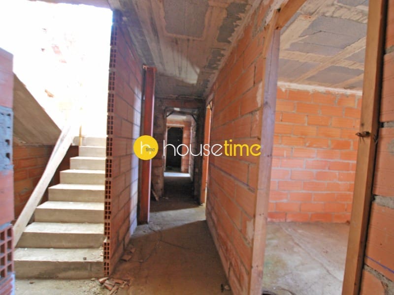 Chalet de 4 habitaciones en Alella en venta con garaje - 475.000 € (Ref: 9458626)