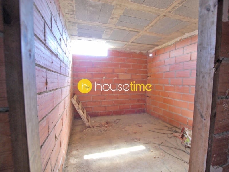 Chalet de 4 habitaciones en Alella en venta con garaje - 475.000 € (Ref: 9458626)