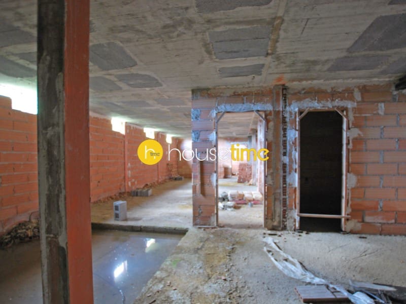 Chalet de 4 habitaciones en Alella en venta con garaje - 475.000 € (Ref: 9458626)