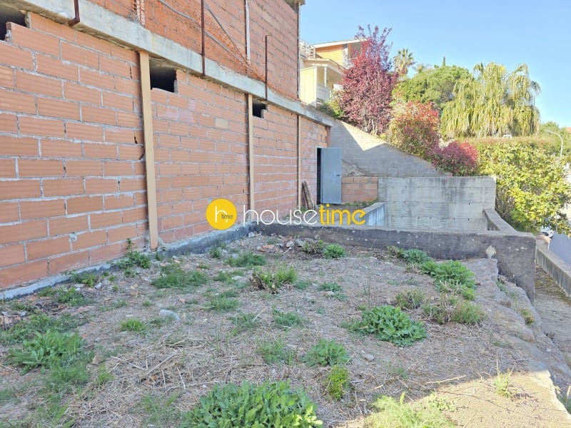 4 sypialnia Willa na sprzedaż w Alella z garażem - 464 900 € (Ref: 9458626)