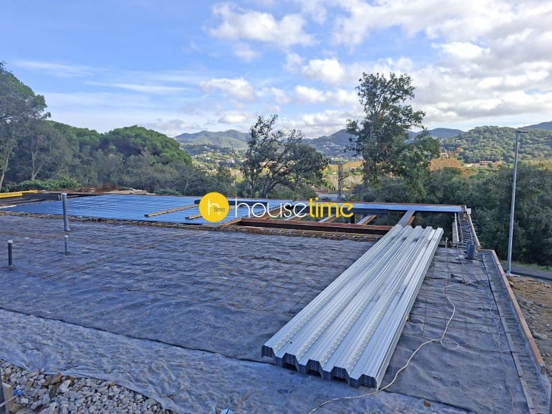 4 soverom Hus til salgs i Vallromanes med garasje - € 550 000 (Ref: 9458627)