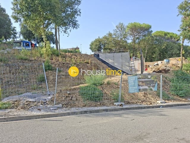 4 soverom Hus til salgs i Vallromanes med garasje - € 550 000 (Ref: 9458627)