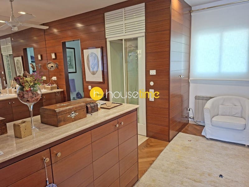 Chalet de 7 habitaciones en El Masnou en venta con garaje - 1.800.000 € (Ref: 9458628)