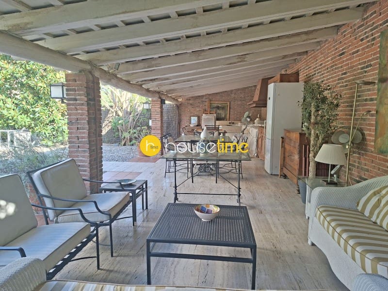 Chalet de 7 habitaciones en El Masnou en venta con garaje - 1.800.000 € (Ref: 9458628)