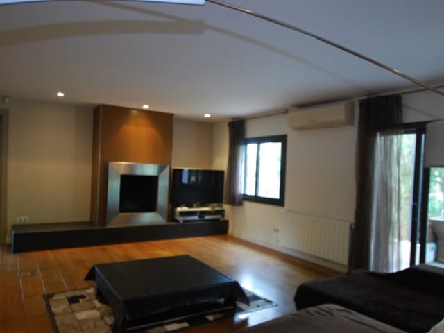 4 quarto Moradia para venda em Cabrera de Mar com garagem - 925 000 € (Ref: 9458630)