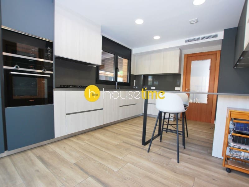 5 makuuhuone Huvila myytävänä paikassa Cabrera de Mar mukana 
autotalli - 1 460 000 € (Ref: 9458631)