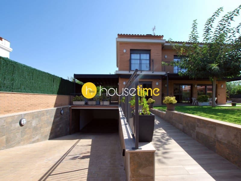 5 makuuhuone Huvila myytävänä paikassa Cabrera de Mar mukana 
autotalli - 1 460 000 € (Ref: 9458631)