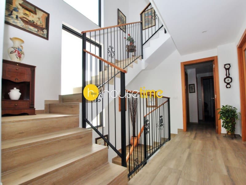 5 makuuhuone Huvila myytävänä paikassa Cabrera de Mar mukana 
autotalli - 1 460 000 € (Ref: 9458631)