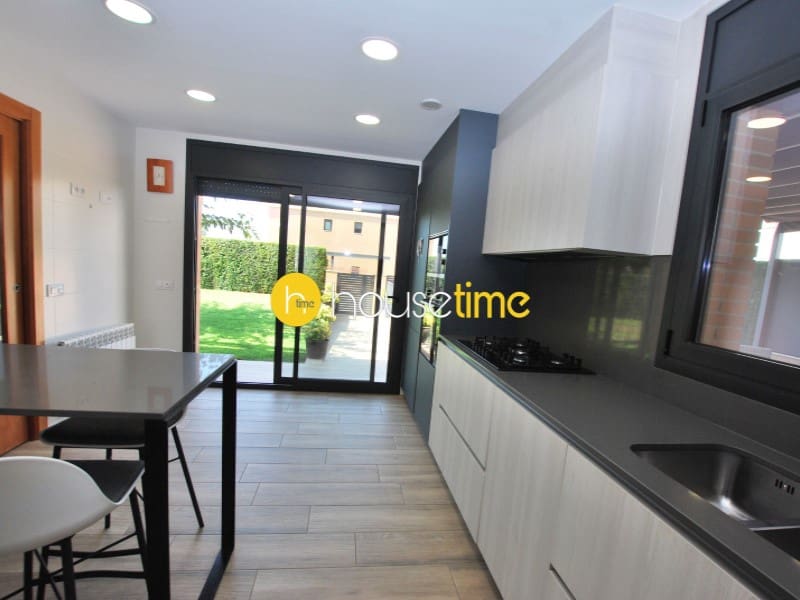 5 makuuhuone Huvila myytävänä paikassa Cabrera de Mar mukana 
autotalli - 1 460 000 € (Ref: 9458631)