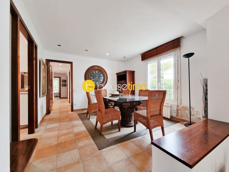 6 bedroom Villa for sale in Vilassar de Mar - € 825,000 (Ref: 9458633)