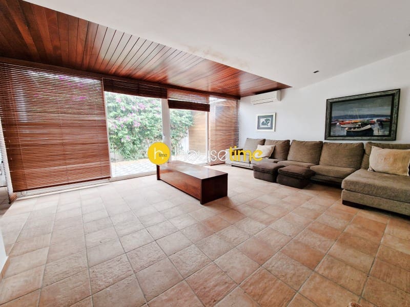 6 bedroom Villa for sale in Vilassar de Mar - € 825,000 (Ref: 9458633)