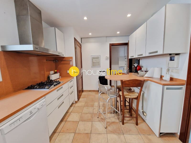 6 bedroom Villa for sale in Vilassar de Mar - € 825,000 (Ref: 9458633)