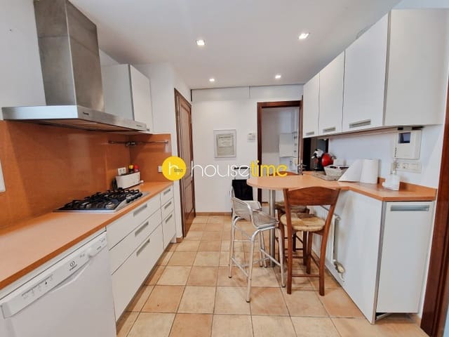 6 chambre Villa/Maison à vendre à Vilassar de Mar - 825 000 € (Ref: 9458633)