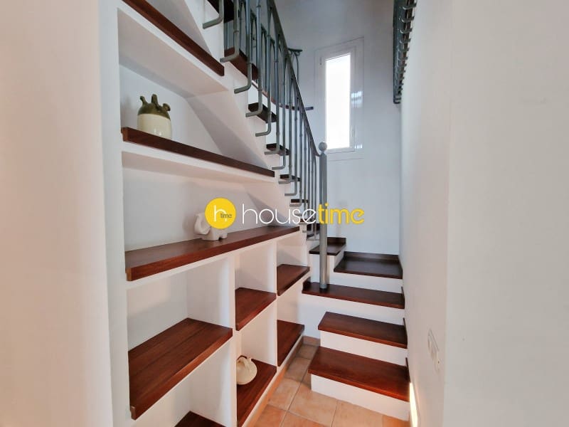 6 bedroom Villa for sale in Vilassar de Mar - € 825,000 (Ref: 9458633)