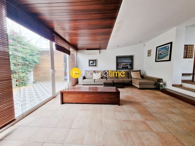 6 quarto Moradia para venda em Vilassar de Mar - 825 000 € (Ref: 9458633)