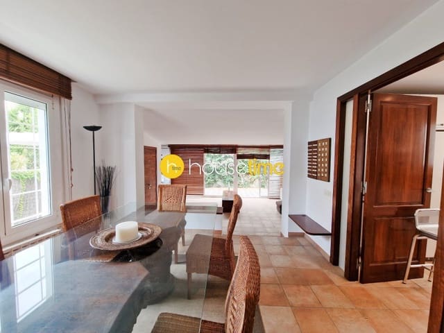 6 chambre Villa/Maison à vendre à Vilassar de Mar - 825 000 € (Ref: 9458633)