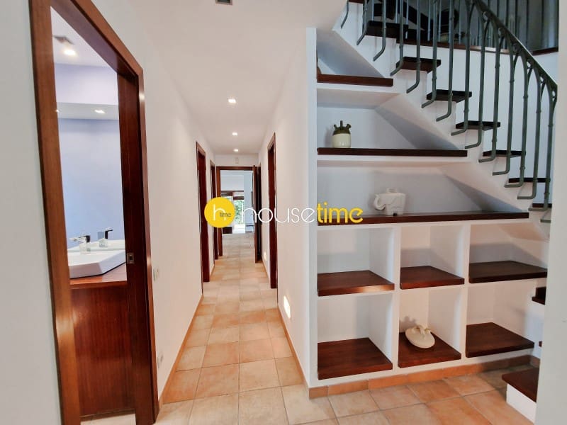 6 bedroom Villa for sale in Vilassar de Mar - € 825,000 (Ref: 9458633)