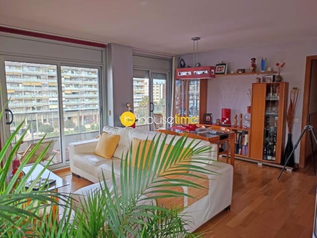 3 soveværelse Lejlighed til salg i Badalona med garage - € 554.000 (Ref: 9458634)