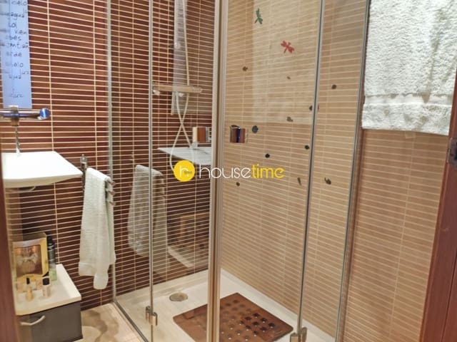 3 makuuhuone Asunto myytävänä paikassa Badalona mukana 
autotalli - 554 000 € (Ref: 9458634)