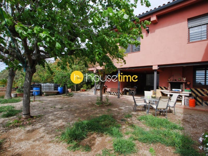 4 sovrum Villa till salu i Mataro - 820 000 € (Ref: 9458635)