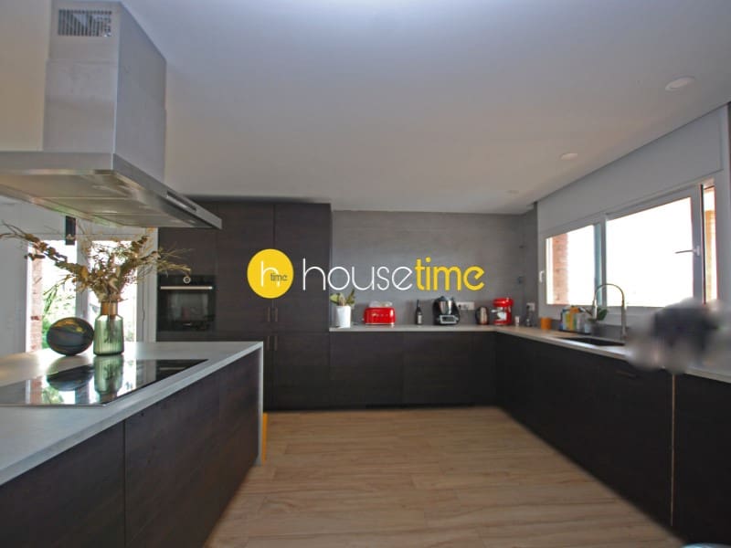 3 bedroom Villa for sale in Alella - € 2,490,000 (Ref: 9458637)