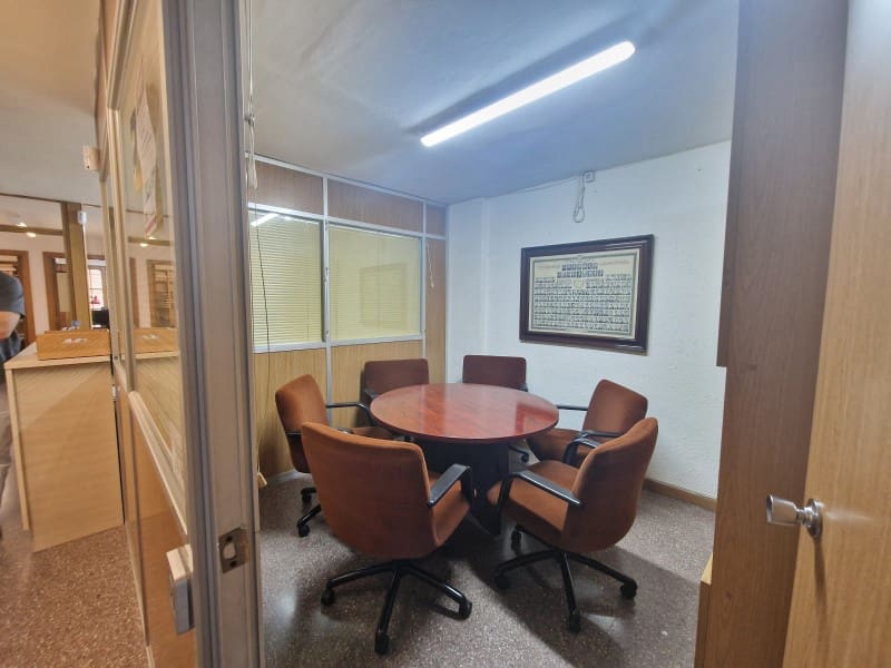 3 sypialnia Mieszkanie na sprzedaż w Miasto Barcelona - 320 000 € (Ref: 9458638)