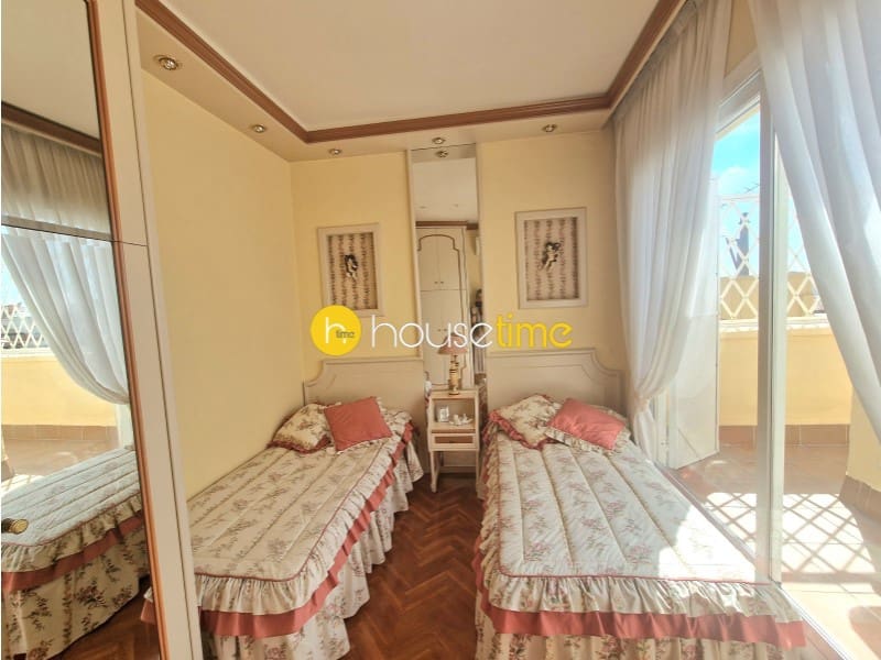 4 Zimmer Penthouse zu verkaufen in Barcelona Stadt - 950.000 € (Ref: 9458641)