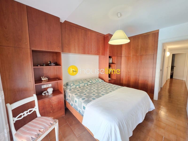 3 makuuhuone Asunto myytävänä paikassa Premia de Mar mukana 
autotalli - 395 000 € (Ref: 9475001)