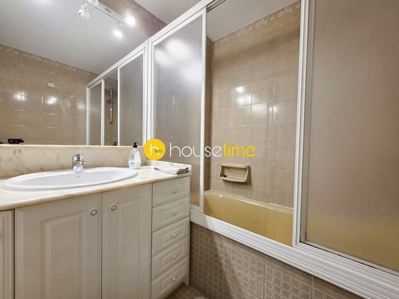 3 makuuhuone Asunto myytävänä paikassa Premia de Mar mukana 
autotalli - 395 000 € (Ref: 9475001)