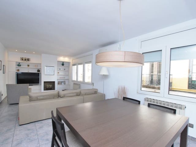 3 quarto Apartamento para arrendar em Vilassar de Mar - 1 500 € (Ref: 9496416)