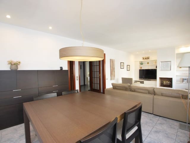 3 quarto Apartamento para arrendar em Vilassar de Mar - 1 500 € (Ref: 9496416)