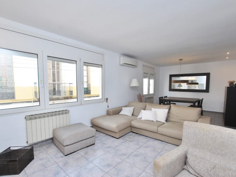 3 bedroom Apartment for rent in Vilassar de Mar - € 1,500 (Ref: 9496416)