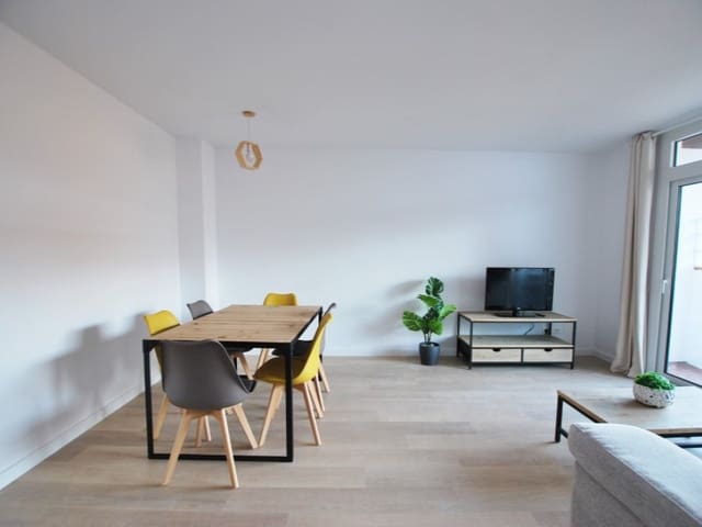 3 bedroom Apartment for rent in Vilassar de Mar - € 1,350 (Ref: 9505917)