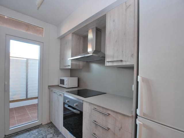 3 bedroom Apartment for rent in Vilassar de Mar - € 1,350 (Ref: 9505917)