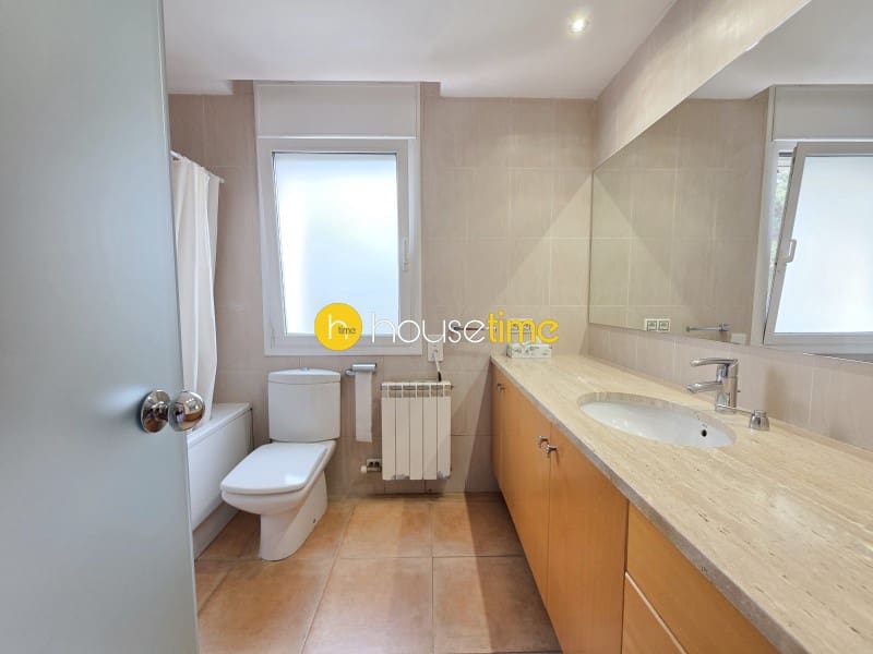 9 sypialnia Willa na sprzedaż w Argentona z garażem - 735 000 € (Ref: 9948428)