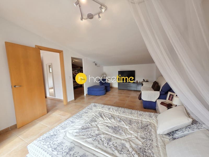 9 sypialnia Willa na sprzedaż w Argentona z garażem - 735 000 € (Ref: 9948428)