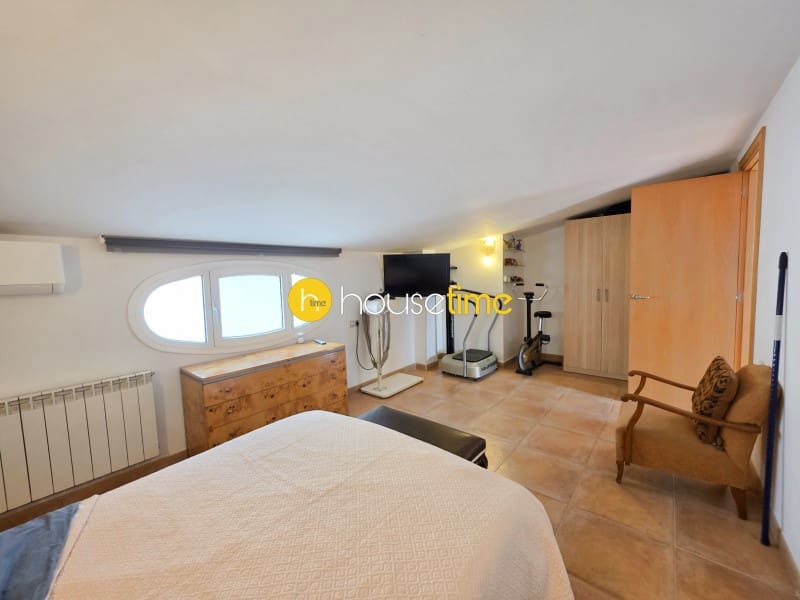 9 sypialnia Willa na sprzedaż w Argentona z garażem - 735 000 € (Ref: 9948428)