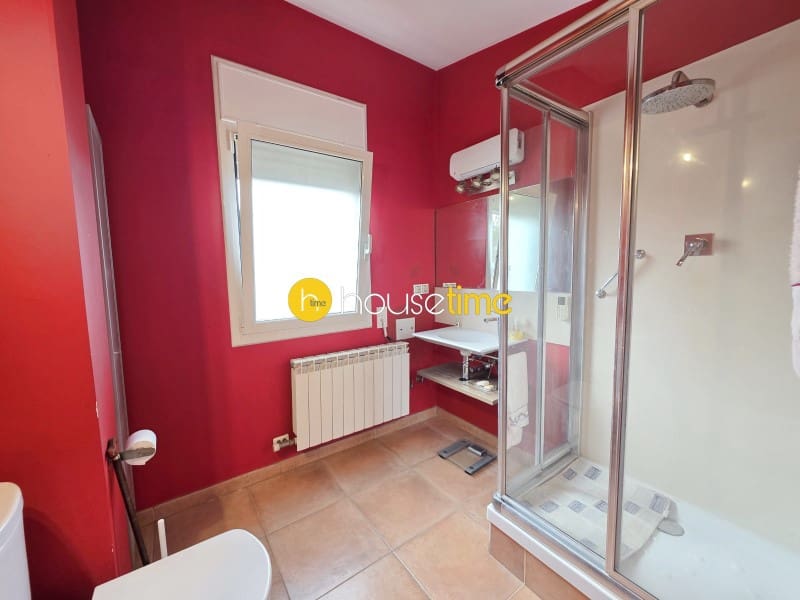 9 sypialnia Willa na sprzedaż w Argentona z garażem - 735 000 € (Ref: 9948428)