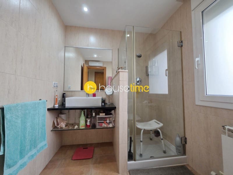9 sypialnia Willa na sprzedaż w Argentona z garażem - 735 000 € (Ref: 9948428)