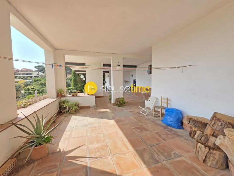 5 Zimmer Villa zu verkaufen in Cabrils mit Garage - 770.000 € (Ref: 9948429)