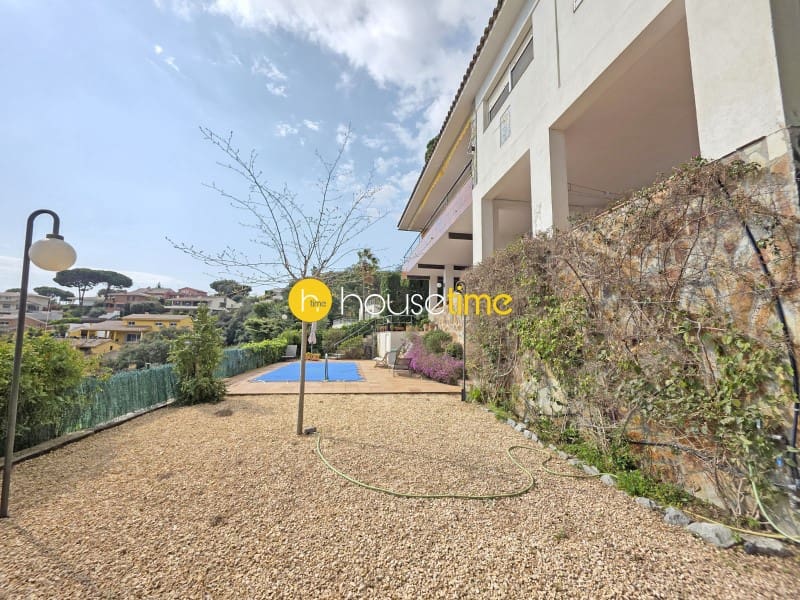 5 Zimmer Villa zu verkaufen in Cabrils mit Garage - 770.000 € (Ref: 9948429)