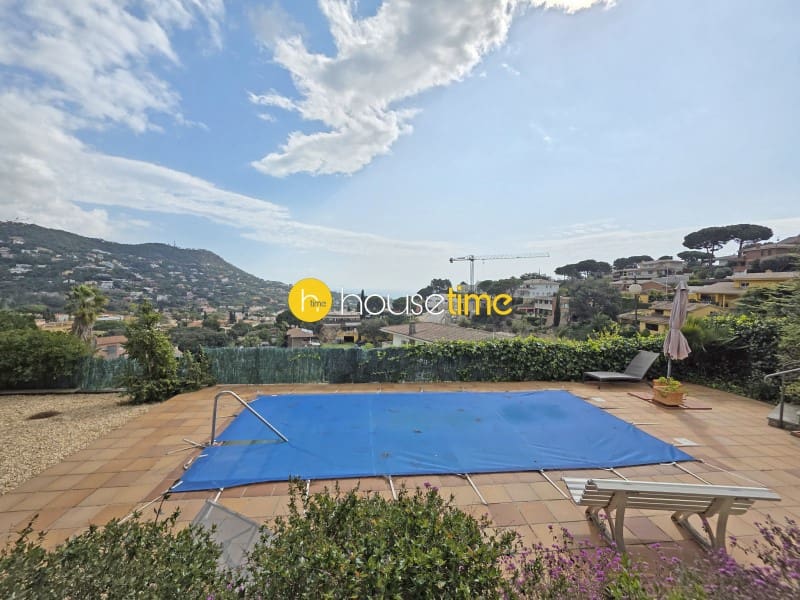 5 Zimmer Villa zu verkaufen in Cabrils mit Garage - 770.000 € (Ref: 9948429)