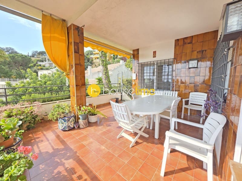 5 Zimmer Villa zu verkaufen in Cabrils mit Garage - 770.000 € (Ref: 9948429)