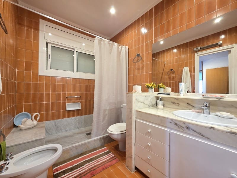 5 Zimmer Villa zu verkaufen in Cabrils mit Garage - 770.000 € (Ref: 9948429)