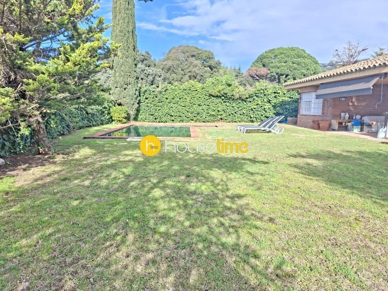 5 soveværelse Villa til salg i Sant Vicenc de Montalt med garage - € 995.000 (Ref: 9948430)