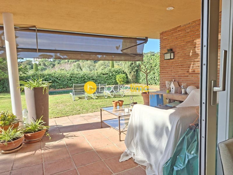 5 soveværelse Villa til salg i Sant Vicenc de Montalt med garage - € 995.000 (Ref: 9948430)