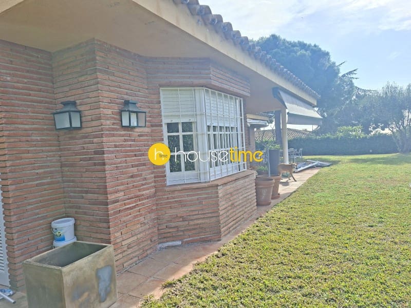 5 soveværelse Villa til salg i Sant Vicenc de Montalt med garage - € 995.000 (Ref: 9948430)