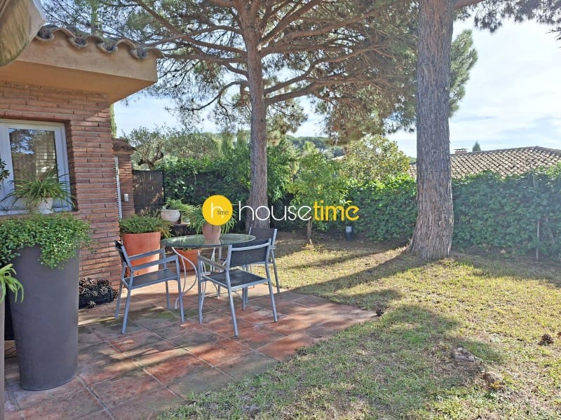 5 soveværelse Villa til salg i Sant Vicenc de Montalt med garage - € 995.000 (Ref: 9948430)